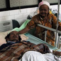 Demi Menghidupi Suami, Mbok Darmi Rela Bekerja Lagi